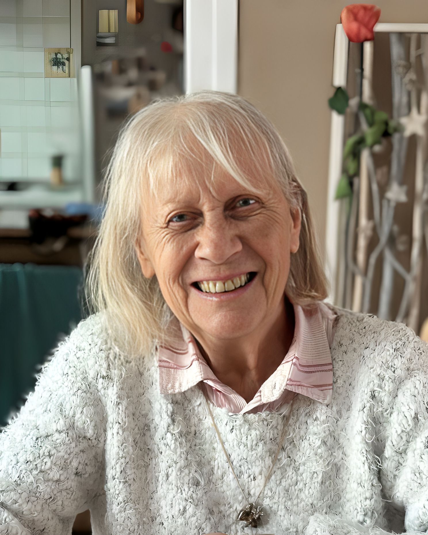 Yvette DEBERDT