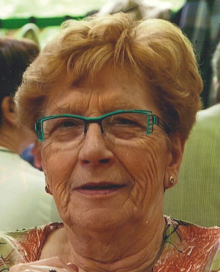 Lucette LONGUEPEE