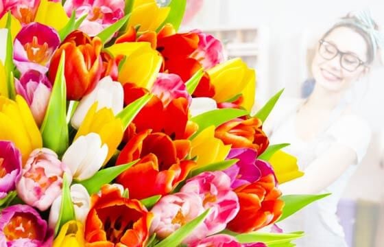 Bouquet Surprise de Tulipes Colorées